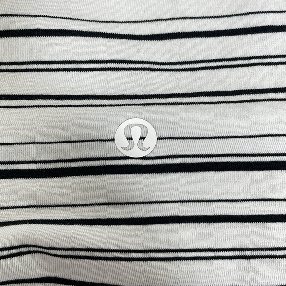 Lululemon Tank Top Women's Small Black White Open Back High Neck Athletic Top - Picture 11 of 13